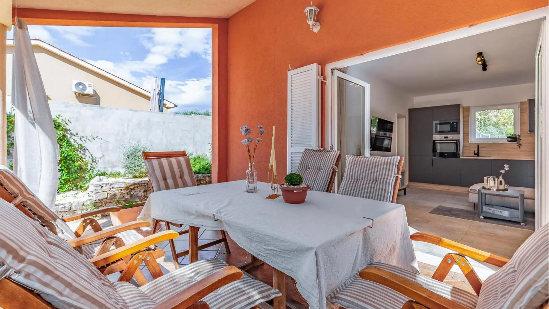 3 Bedroom Lovely Home In Barbariga Holiday home