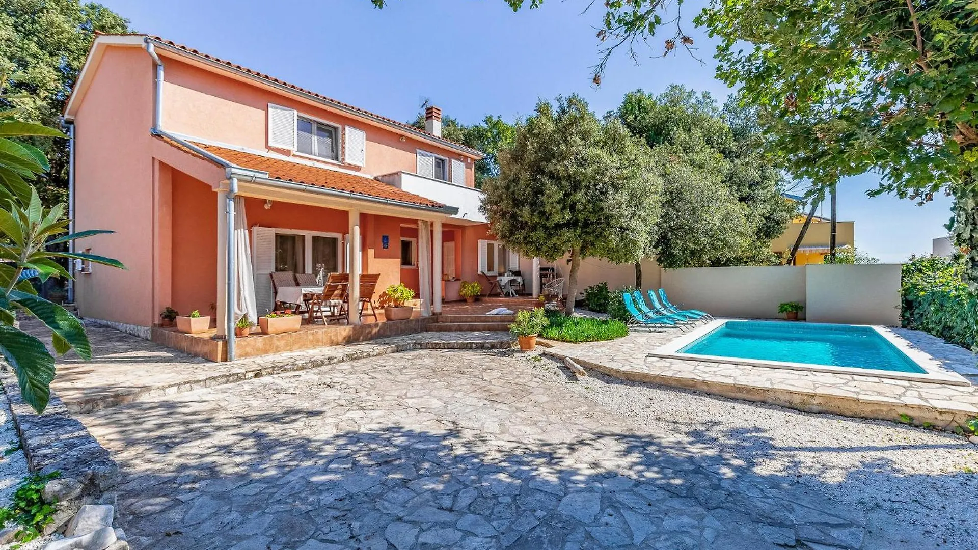 3 Bedroom Lovely Home In Barbariga