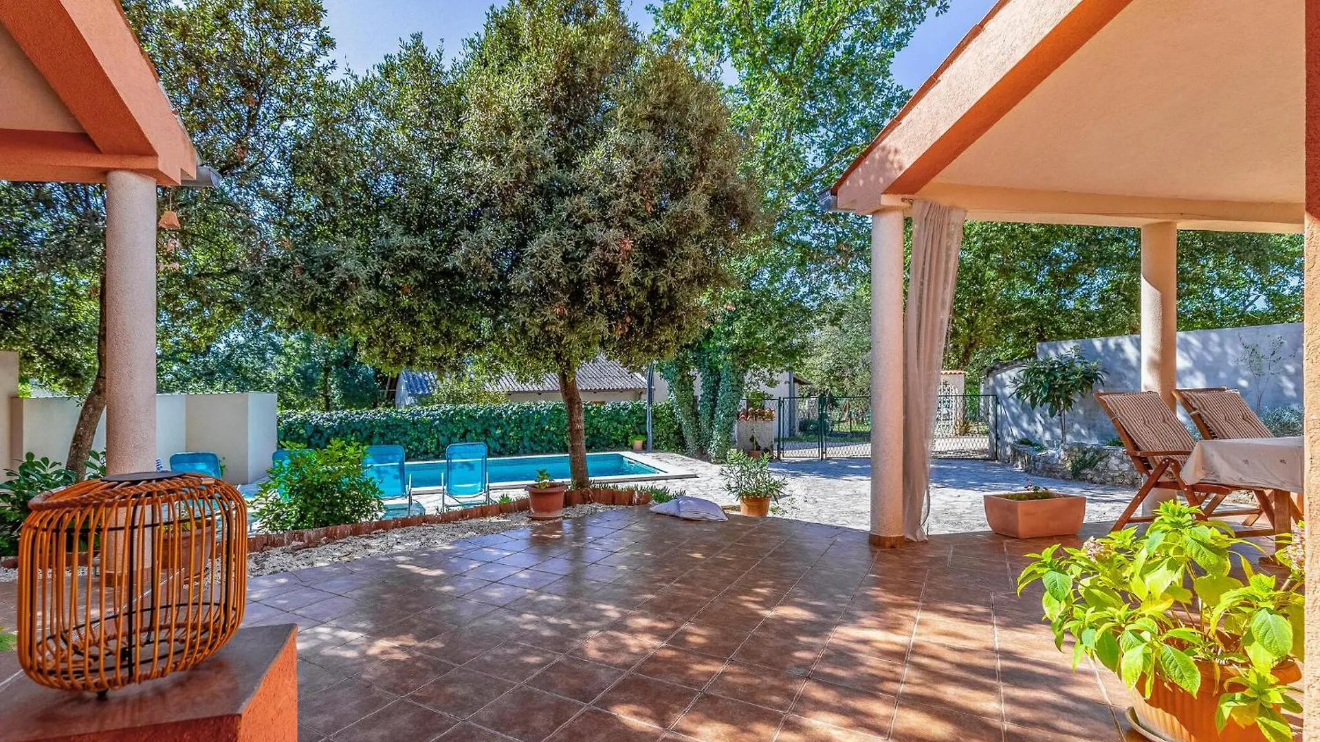 3 Bedroom Lovely Home In Barbariga 0*,
